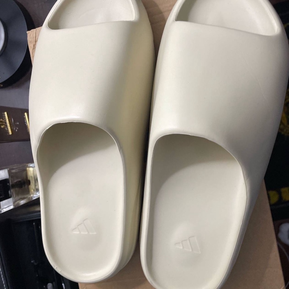 Yeezy slides legit proof receipt right there
